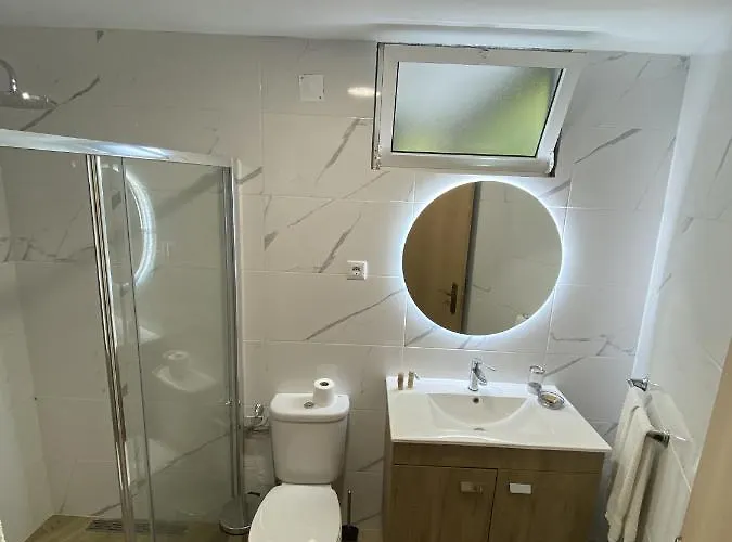 The River House - Termas